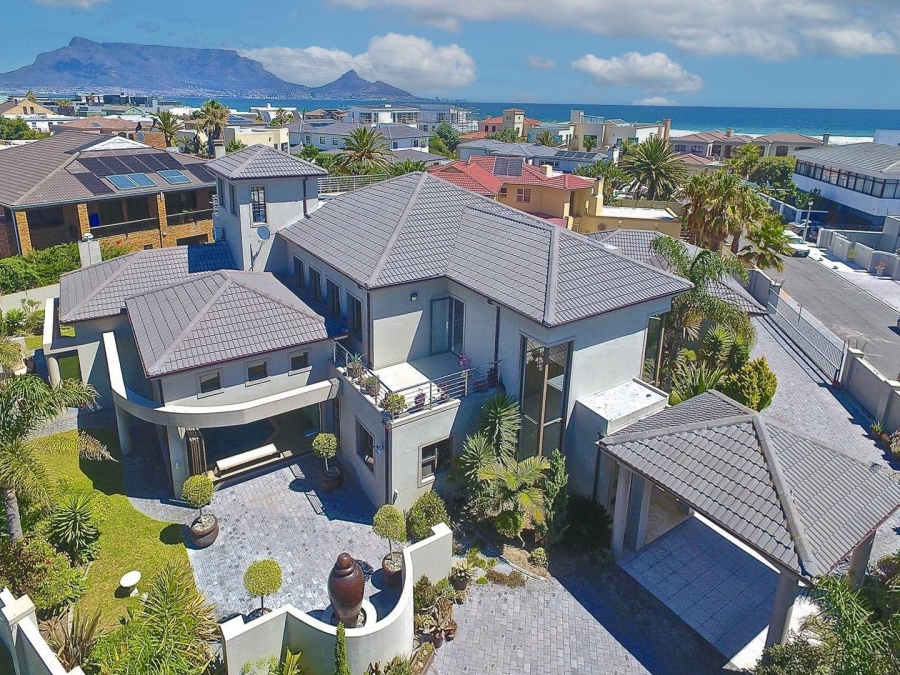 5 Bedroom Property for Sale in Sunset Beach Western Cape